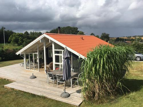 Broager Casa | Two-Bedroom Holiday Home for 6 in Vemmingbund
