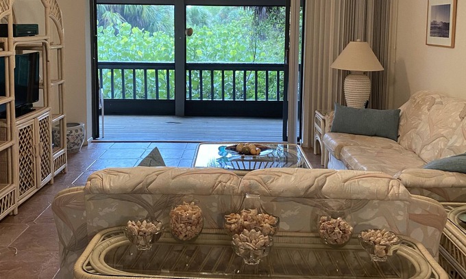 Safety Harbor Club Casa | Two bedroom home on a beautiful island with quiet beaches.