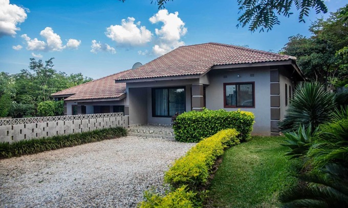 Lusaka Casa | Two Bedroom House Roma Park, Lusaka