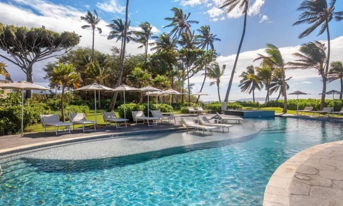 Kihei Villa | Two-Bedroom Suite with Resort View, Full Kitchen, Sofabed & Balcony