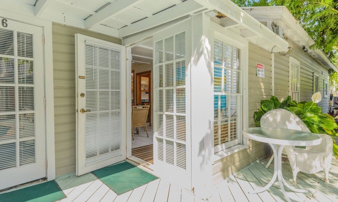 Downtown Villa | Two Bedroom Two Bath Poolside Villa Steps from Duval!