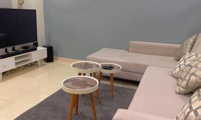 Al Faisaliyah Apartamento | Two bedrooms and living room apartment