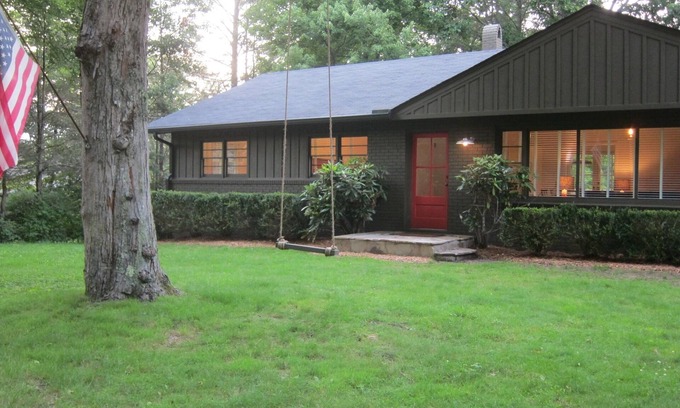 Highlands Casa | ¡DOS BLOQUES DE ST PRINCIPAL! 5 BDRM / 3 BA, WiFi. HD