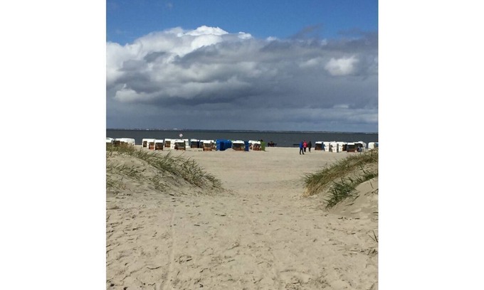 Norddeich Condominio | DOS IGUALES La ubicación de FeWo Deichstr. 13, frente al mar / playa