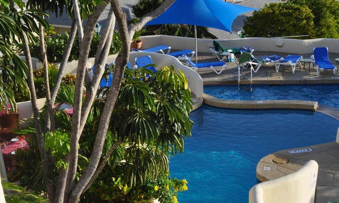Mamora Bay Villa | Villa de dos pisos en la famosa St. James's Club Resort