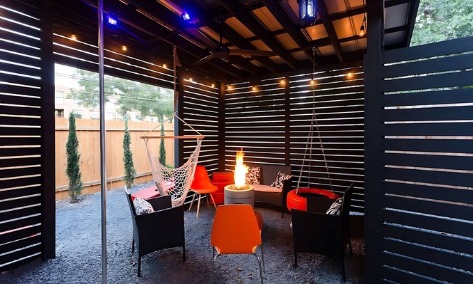 East Cesar Chavez Casa | Two-home 3rd St - Estate 6th Street - 4 min Walk