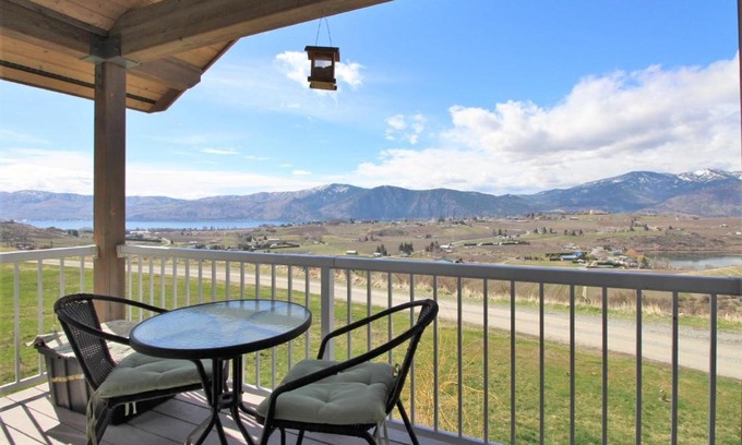 Manson Casa | Two Lakes Loft