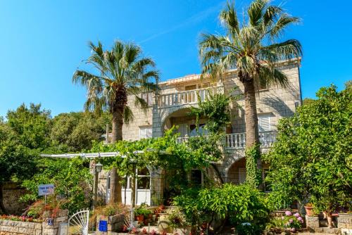 Zaton Casa | Two Palms Villa
