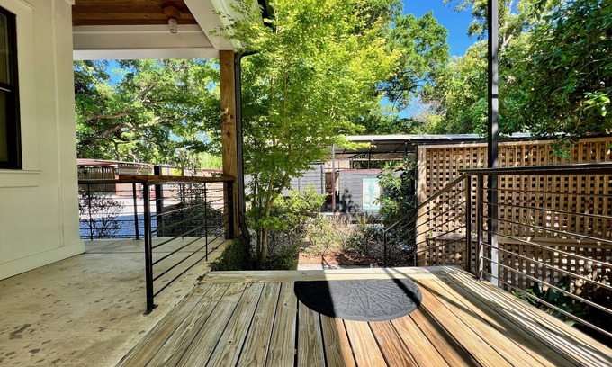 Fairhope Casa | Two Private Suites with shared outdoor space and 2x King Beds