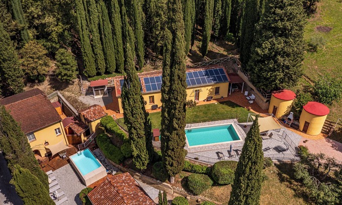 Po' Bandino Villa | CASA FEBEA - VILLA PRIVADA TOSCANA CON PISCINA CLIMATIZADA E IGLESIA