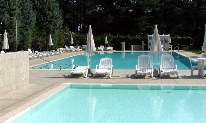 San Benedetto di Lugana Apartamento | APARTAMENTO DE DOS HABITACIONES RODEADO DE VERDE EN UNA RESIDENCIA TRANQUILA CON PISCINA