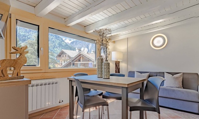 Giustino Apartamento | TWO ROOM APARTMENT WITH WIFI AND BALCONY