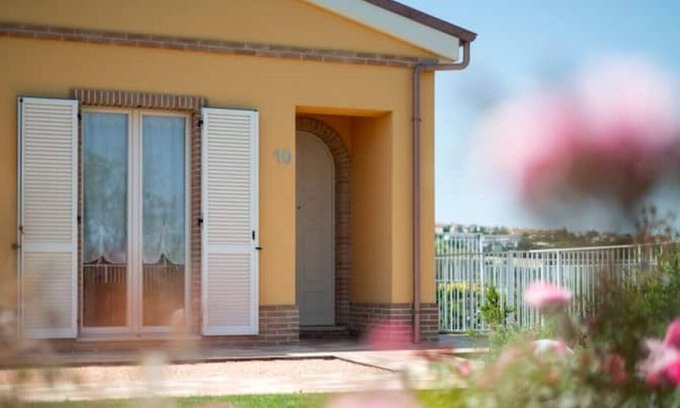 Recanati Apartamento | Two-room Suite 10 with Conero panorama in the countryside