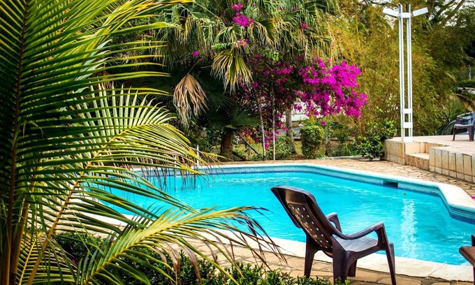 Managua Casa | De dos plantas totalmente equipada casa