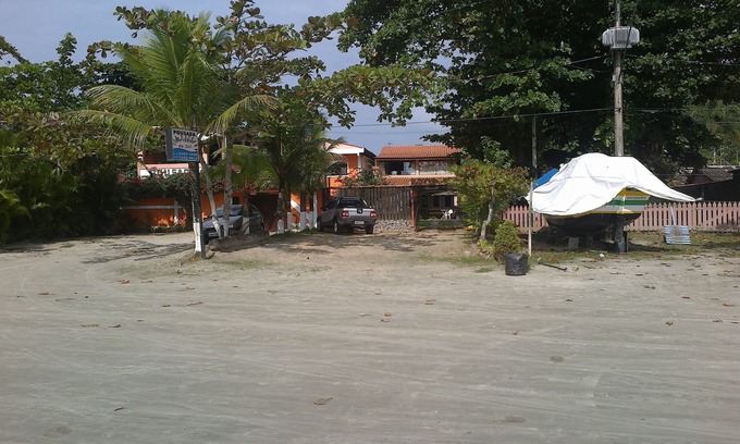 Pereque Casa | Sobrado Frente al Mar, Pie en la Arena