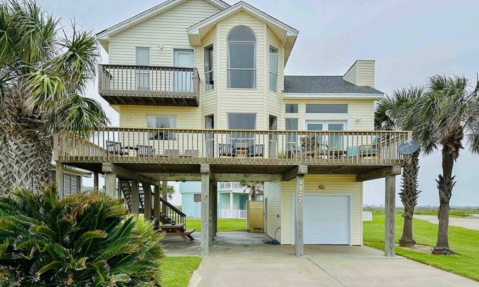 Pointe San Luis Casa | Two-story Gulf view retreat with furnished deck, washer/dryer, central AC