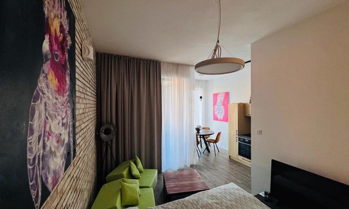 Zilina Apartamento | TwoParrots app. with garage, balkony, citycenter