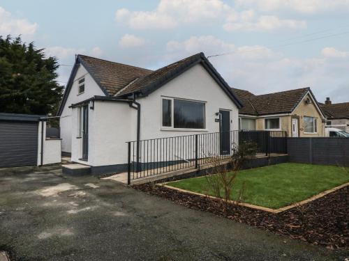 Dwyran Casa | Ty Nain