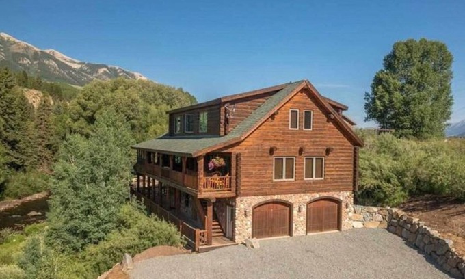 Crested Butte Casa | TY Slate River Camp/Luxury Log Home W/Private Fishing on the Slate River!