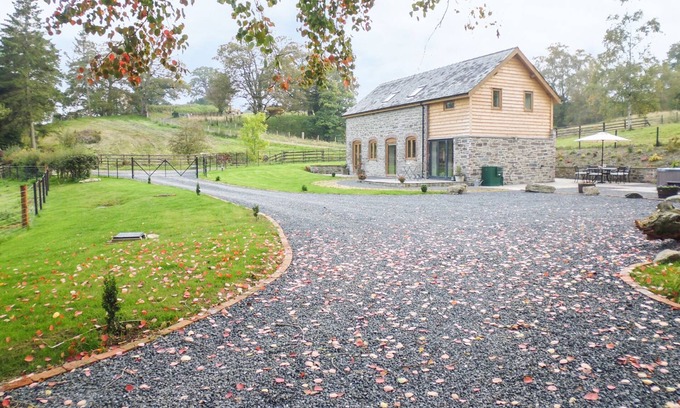 Llanbadarn Fynydd Cabaña | Tynddol Barn, LLANBADARN FYNYDD