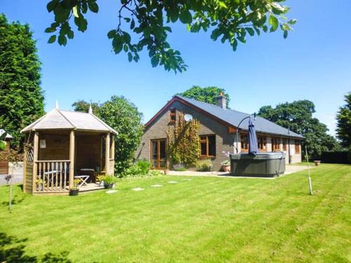 Llanbadarn Fynydd Casa | Tynddol Bungalow