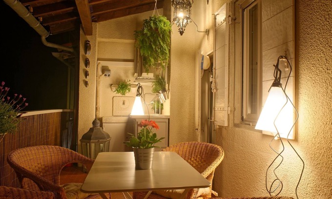 Arles City Centre Casa | Casa típica de Arles con terraza y garaje