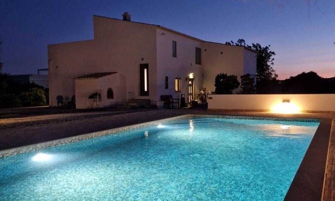 Faro Casa | Typical country house in Algarve with swimming pool!
