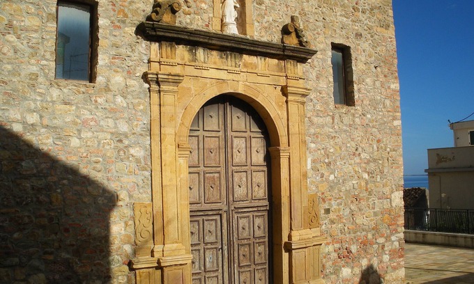 Caronia Casa | casa típica siciliana en un pueblo tranquilo muy cerca de Cefalu