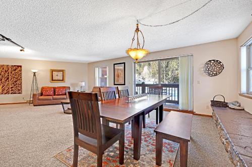 Four O'Clock Apartamento | Tyra Summit A2B by Ski Country Resorts