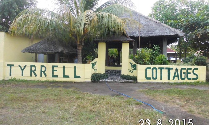 Gili Air Complejo | Tyrrell Cottages & Restaurant