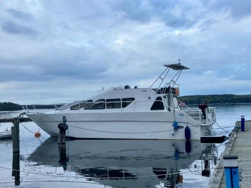 Vaaksy Alquiler De Eote | Tyylikäs jahti Vääksyn kanavan lähellä