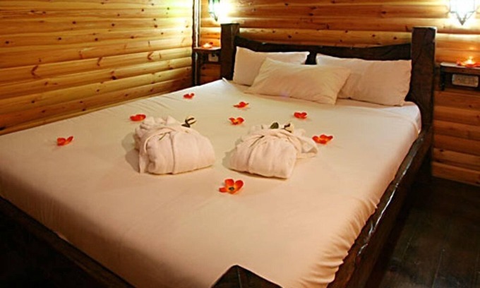 Hosen Casa | Tzlil Hateva