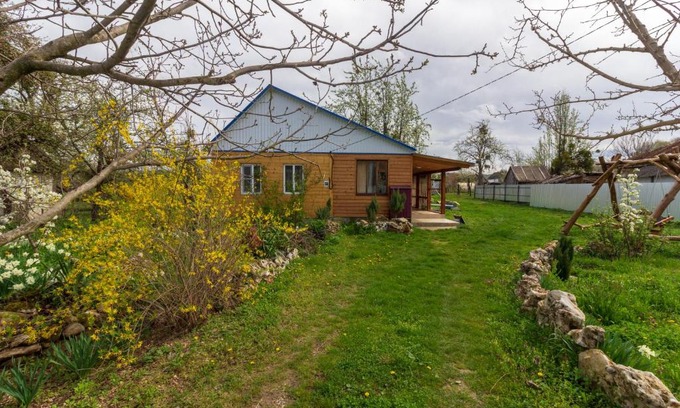 Kamennomostskiy Casa | U Nasti Guesthouse