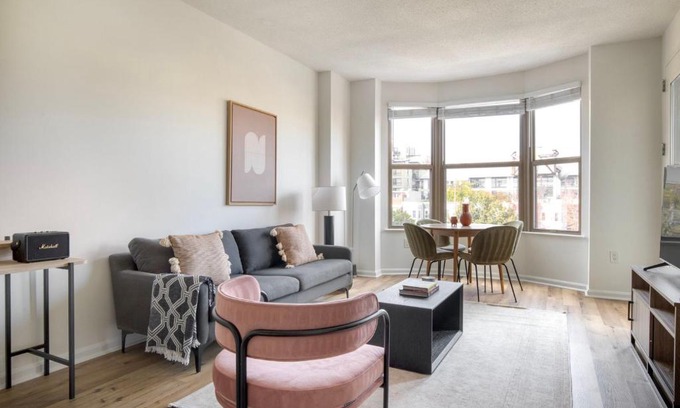 Cardozo Apartamento | U Street 1br w gym rooftop nr metro dining WDC-726