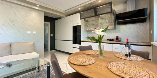 Secovlje Apartamento | Udobje ob poti Parenzane - Via Parenzana Trailside Comfort