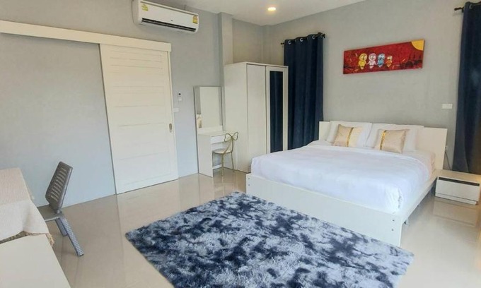 Si Sunthon Apartamento | Udomsuk villa phuket