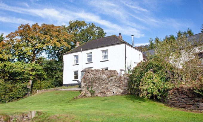 Sticklepath Cabaña | UK45542-The Farm House
