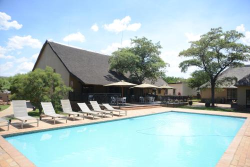 Madibeng Cabina | Ukutula Lion Lodge