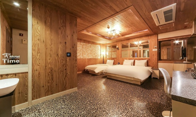 Nam-Gu Hotel | Ulsan Mugeodong Time
