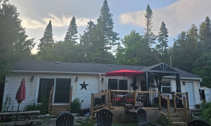 Sauble Beach Casa | Ultimate Games Room at the Beach