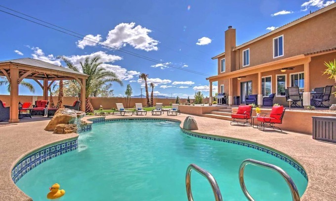 Enterprise Casa | Ultimate Las Vegas Home with private Backyard Oasis 5 Minutes to Strip🏖️⛳️🏀🏓