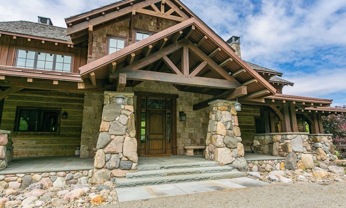 Penn Yan Cabina | Ultimate Luxury Lodge on Keuka Lake - minutes to golfing, shopping, dining
