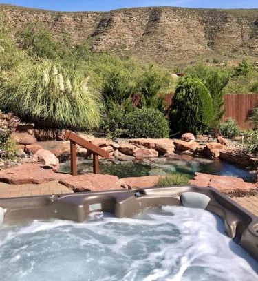Sedona Casa | ULTIMATE MOUNTAIN ESCAPE w Pool & Hot Tub & Firepit