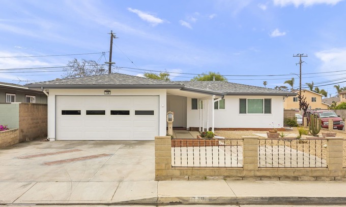 Port Hueneme Casa | Ultra Clean Comfortable Beach Village - Entire House