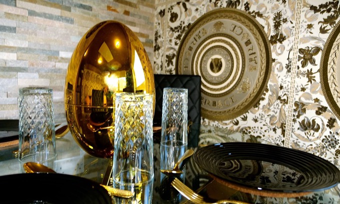 Rotherham Apartamento | Ultra Deluxe Versace Apartment Near Sheffield