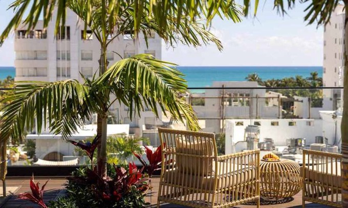 City Center Hotel | UMA House by Yurbban South Beach