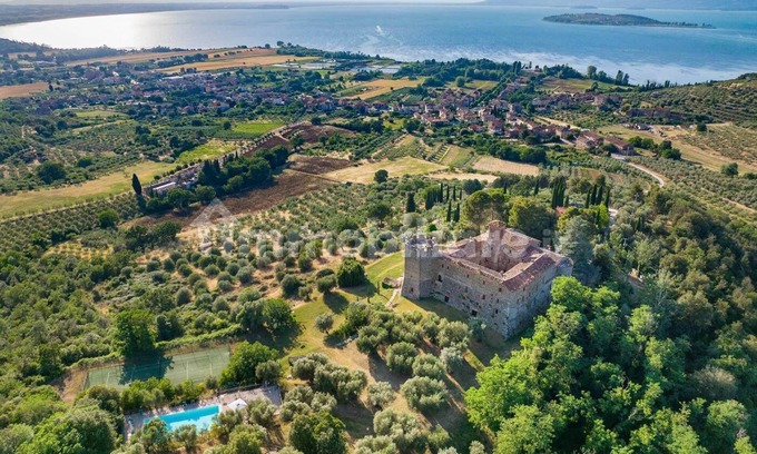 Magione Apartamento | Umbría - Abadía de Sant'Arcangelo en el lago Trasimeno