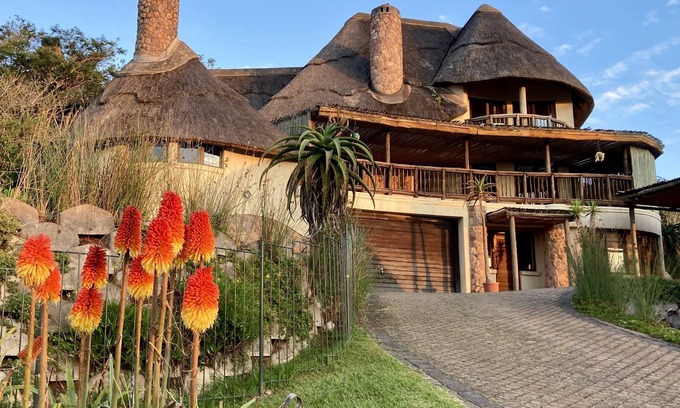 Assagay Cabina | ★ uMfula Lodge - In a secure Private SAFARI Park ★
