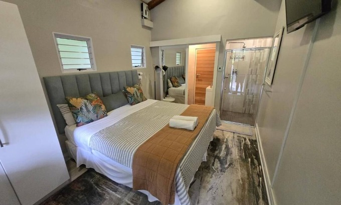 La Lucia Casa | Umhlanga Lodge Entrada privada y comedor