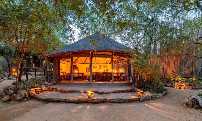 Thorny Bush Game Reserve Cabina | Umlani Bushcamp - Lodge
